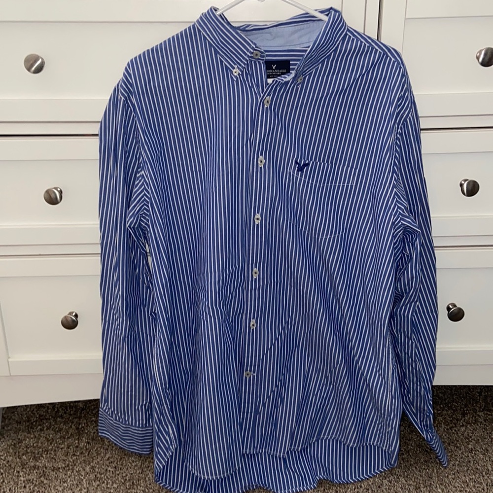 Men’s American Eagle Button Down